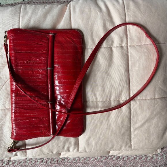 Vintage red eelskin purse 1980s going out glam valentines date night occasion - Picture 8 of 8